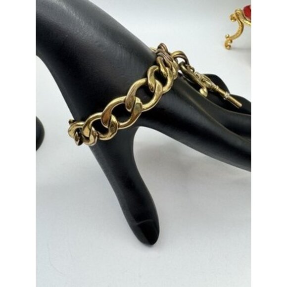 Juicy Couture Gold Tone Cuban Link Bracelet Key & J Charms Toggle Clasp Y2K - Picture 3 of 6